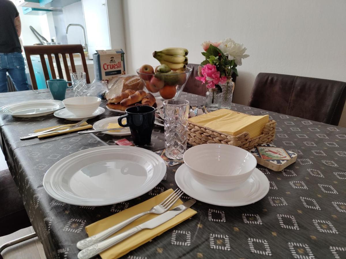 روتردام The Diesel Bed And Breakfast المظهر الخارجي الصورة