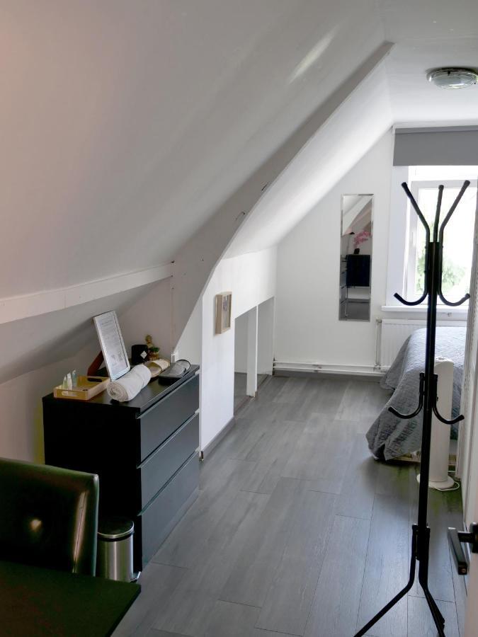 روتردام The Diesel Bed And Breakfast المظهر الخارجي الصورة